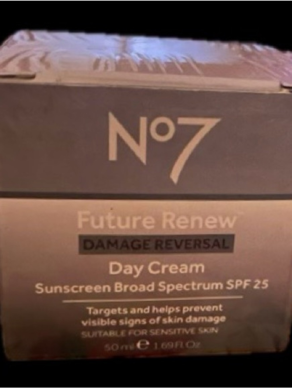 No 7 Future Renew Damage Reversal Day Cream SPF 25